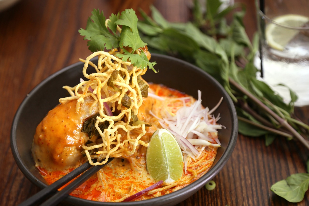 thai noodle, khao soi, thai northern noodle